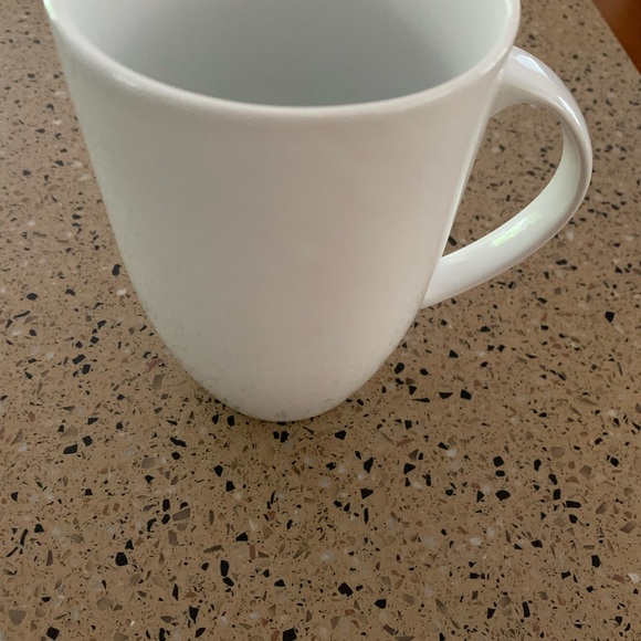 White Porecelain 15 oz Threshold Mug - Picture 3 of 5